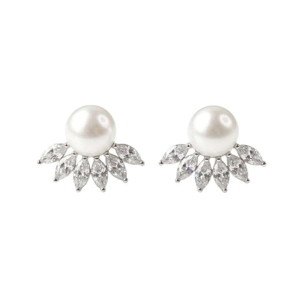 Pearl Éclat Studs