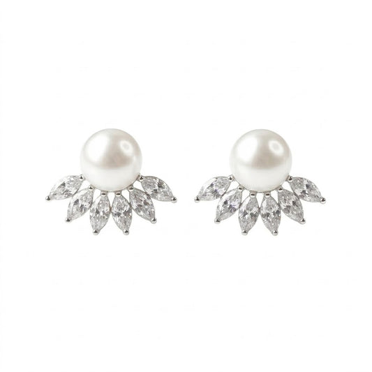 Pearl Éclat Studs