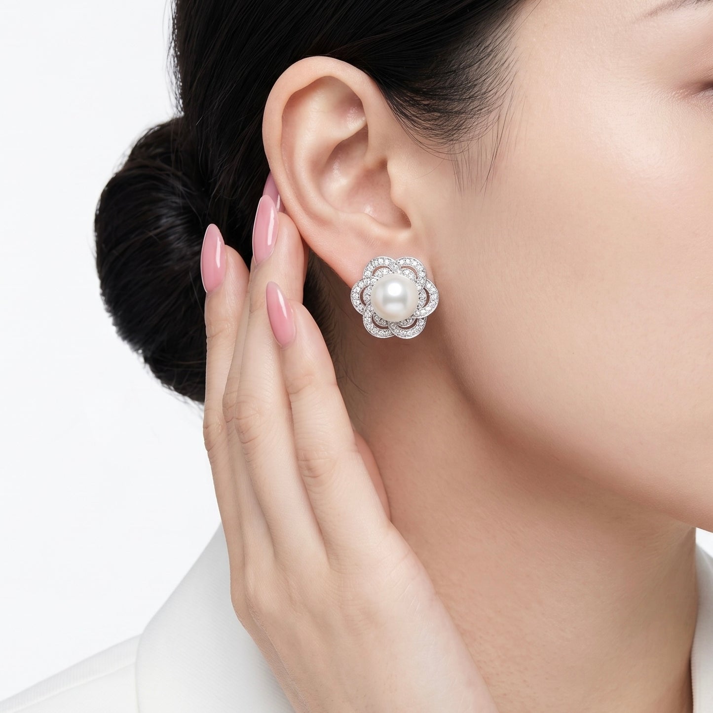 Daisy Pearl Earrings
