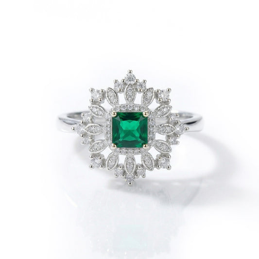 Emerald Enigme Ring